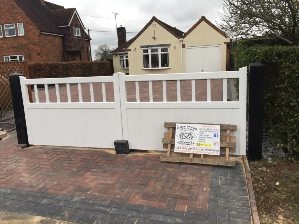 fencing and gates, staffordshire