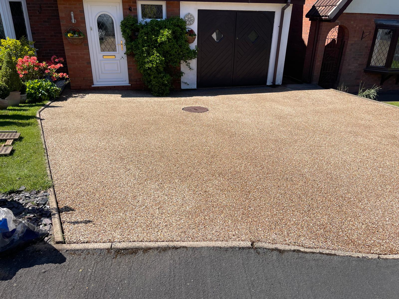servicing resin driveway, Stafford